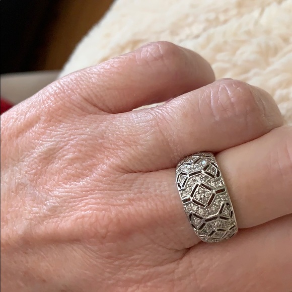 Ring - Picture 3 of 3